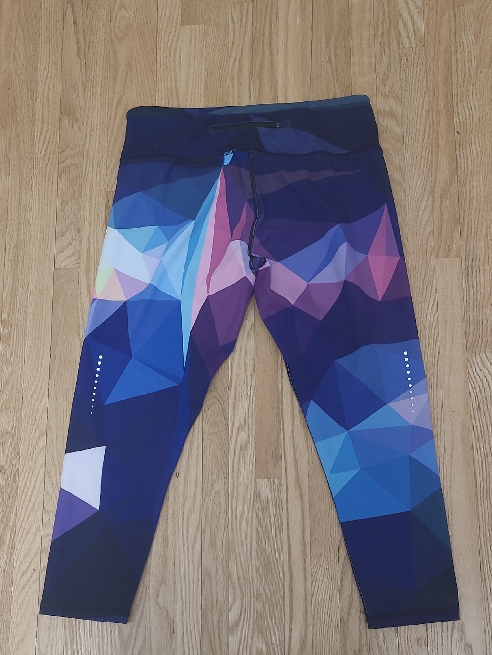 Workout Crops - Picture 5 of 5